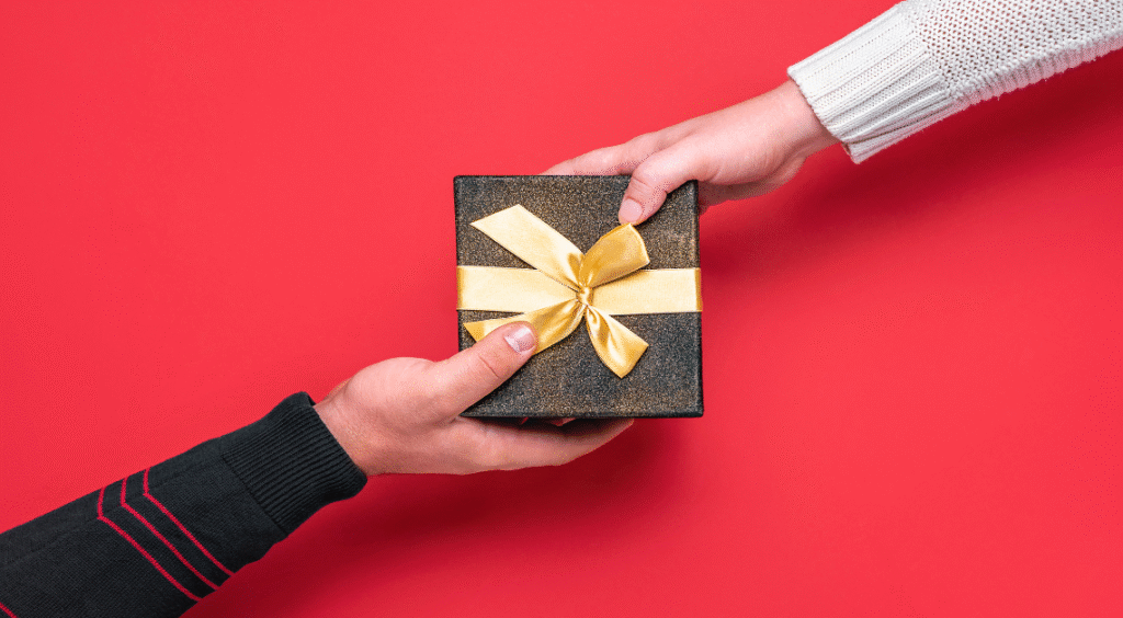 Amazon Holiday Sales Tips Gifting Intent - Featured Image