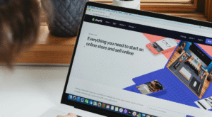 Pros and Cons of Shopify Featured Image