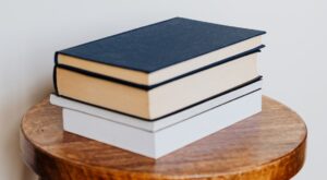 How to Sell Books on Amazon Featured Image